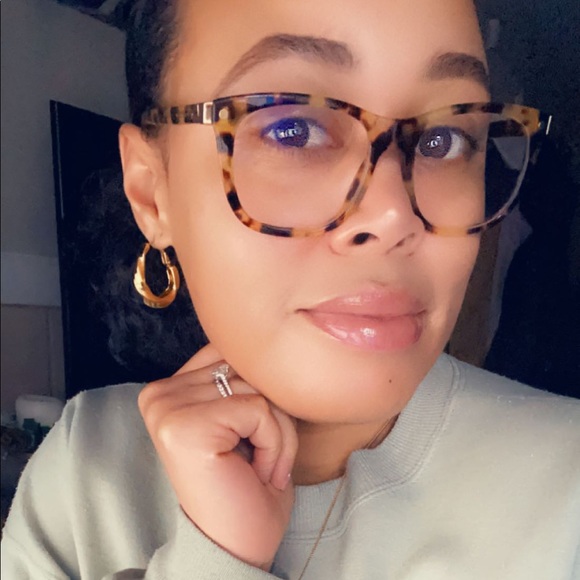 Meet your Posher, Orvia - Picture 13 of 14